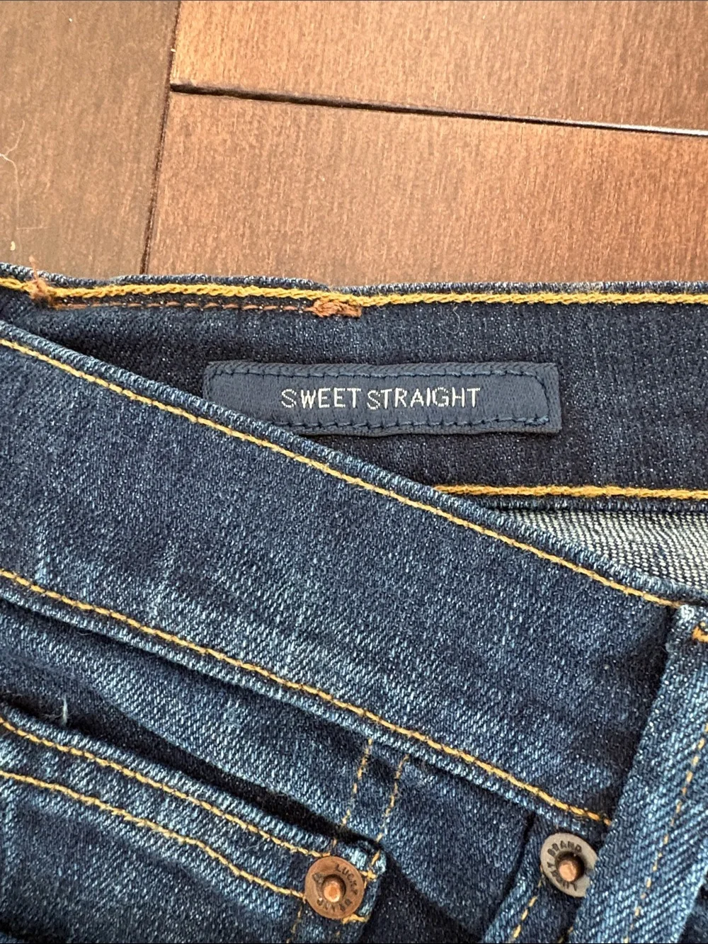 Lucky Brand Women's Dark Blue Straight Leg Jeans